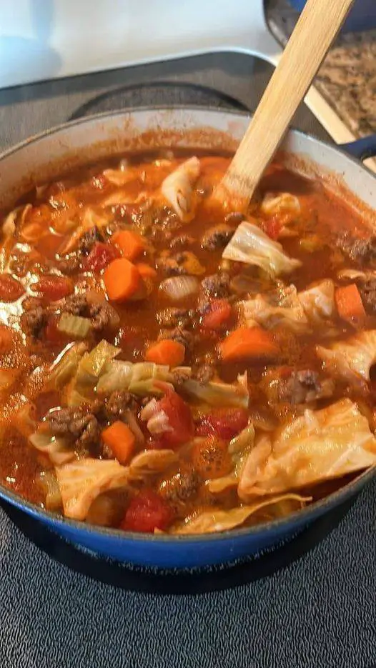 Hearty Cabbage Soup With Ground Beef