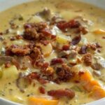 Extra Creamy Slow Cooker Cheeseburger Soup