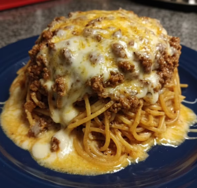 Cheesy Garlic Butter Beef Spaghetti
