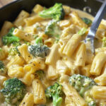 One Pot Broccoli Cheddar Pasta